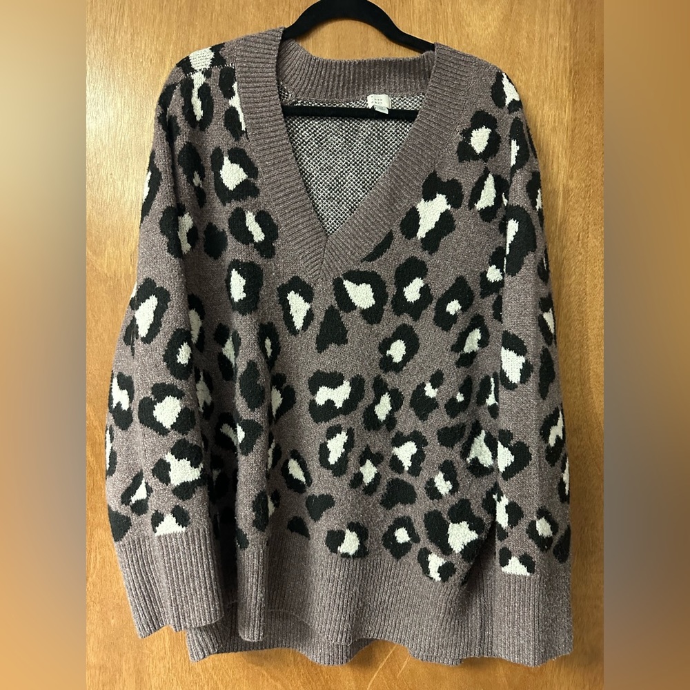 A New Day leopard v-neck sweater
